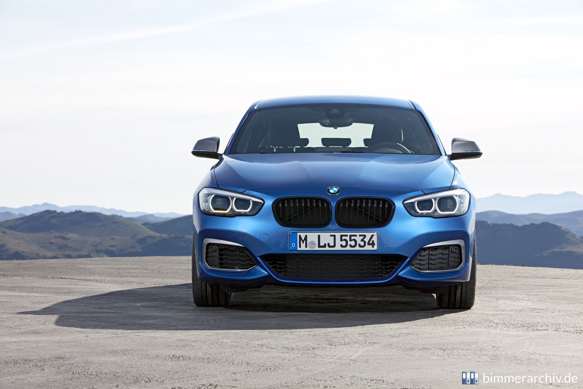 BMW M140i