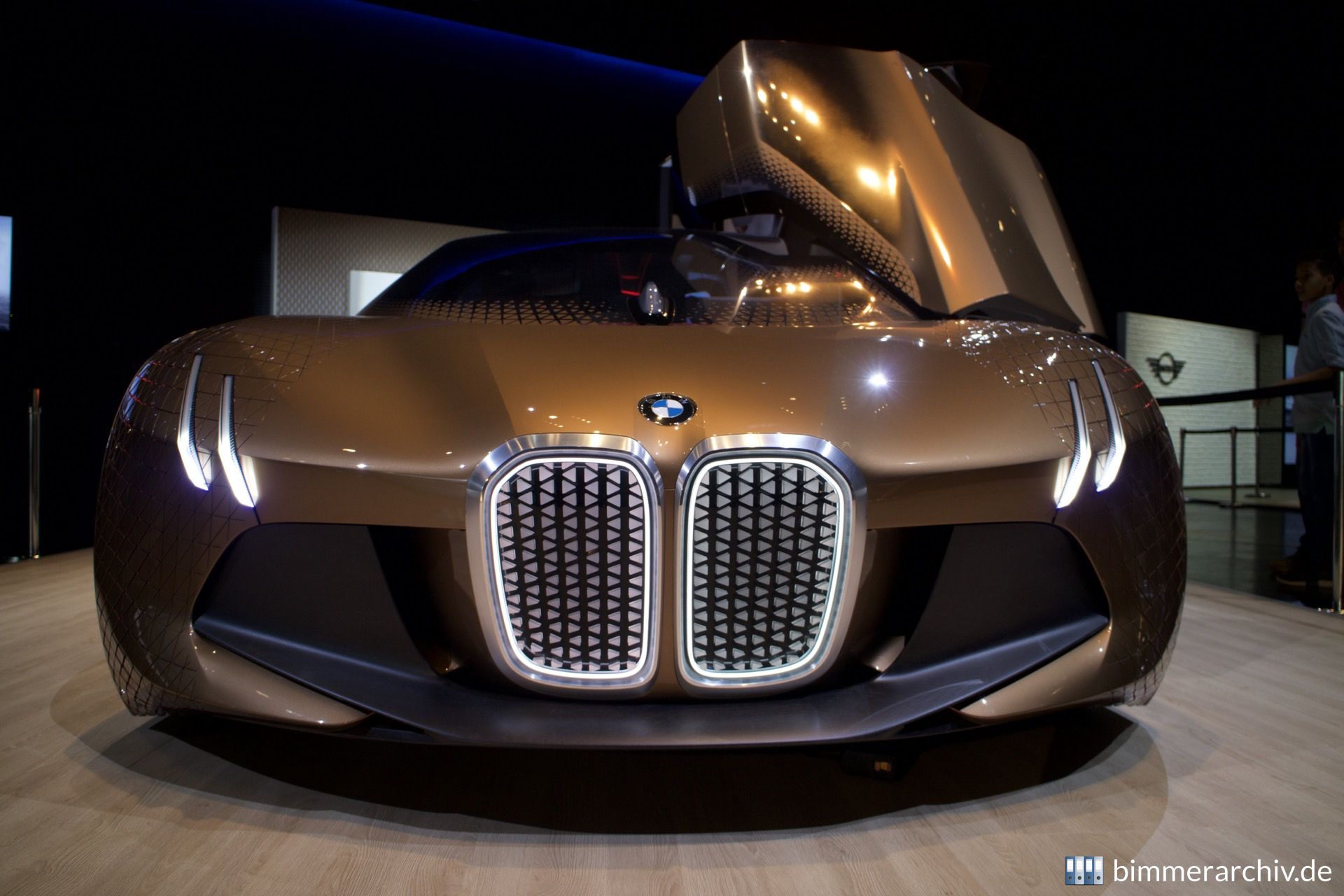 BMW VISION NEXT 100