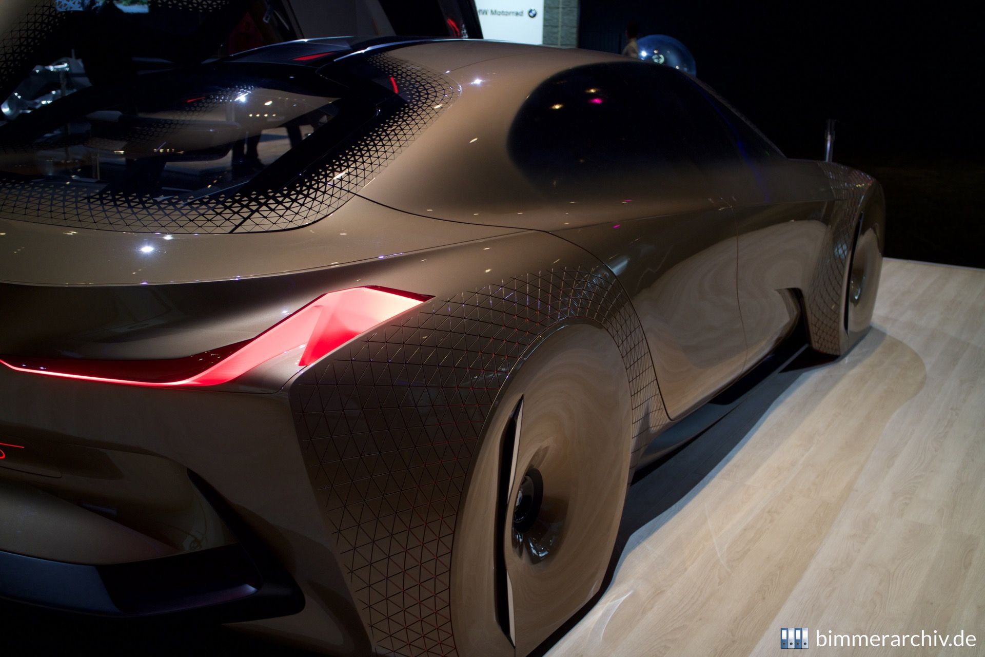 BMW VISION NEXT 100