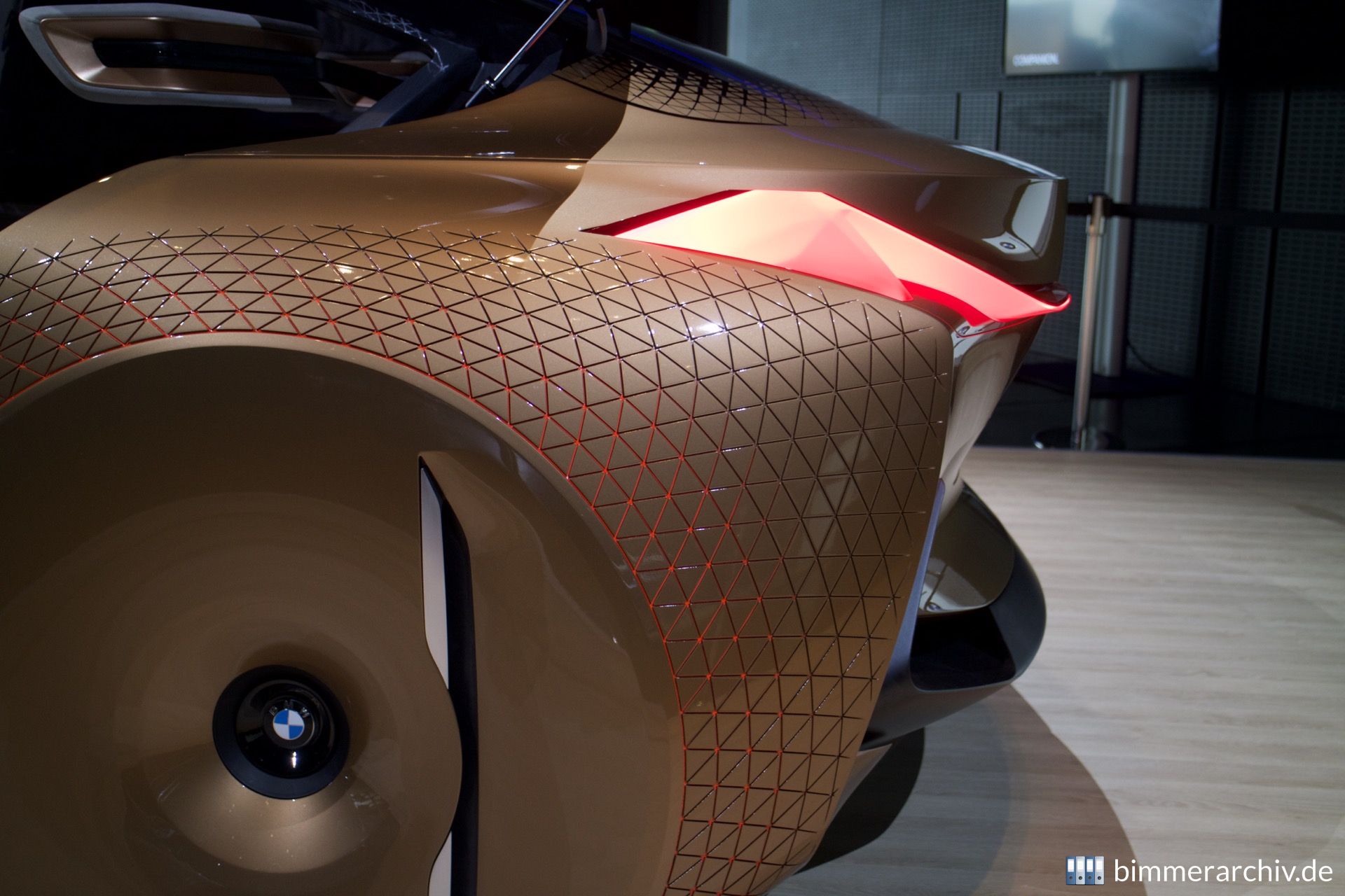 BMW VISION NEXT 100