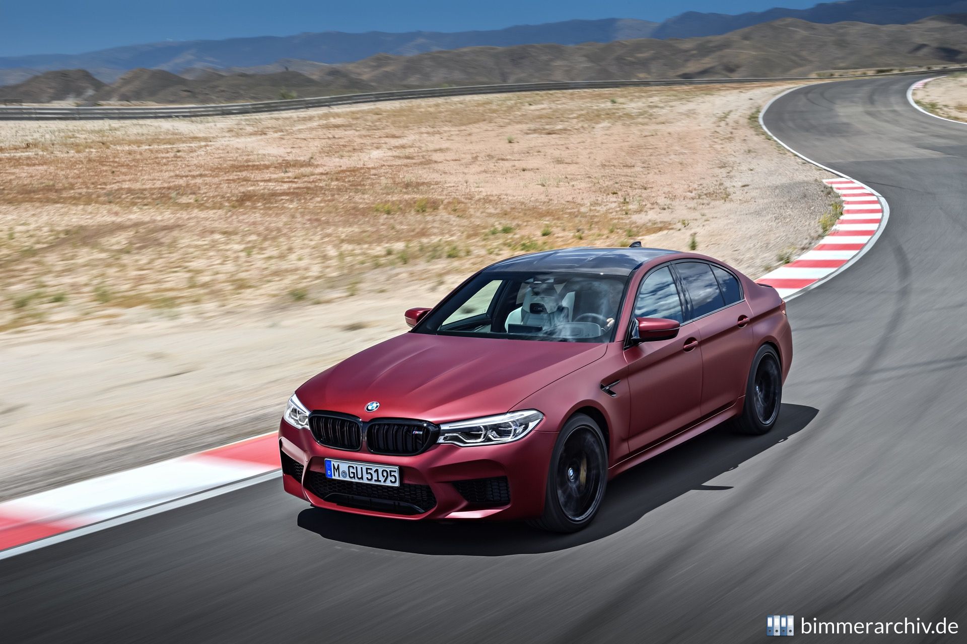 BMW M5 Limousine - First Edition