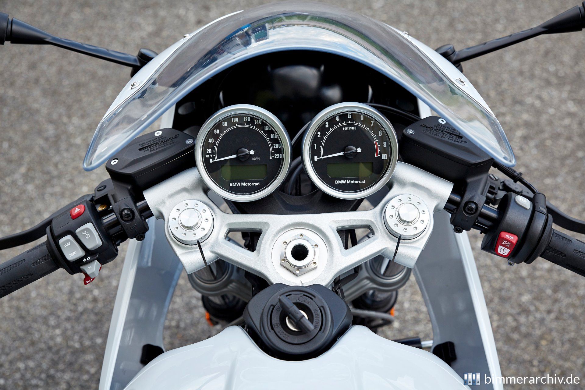BMW R nineT Racer