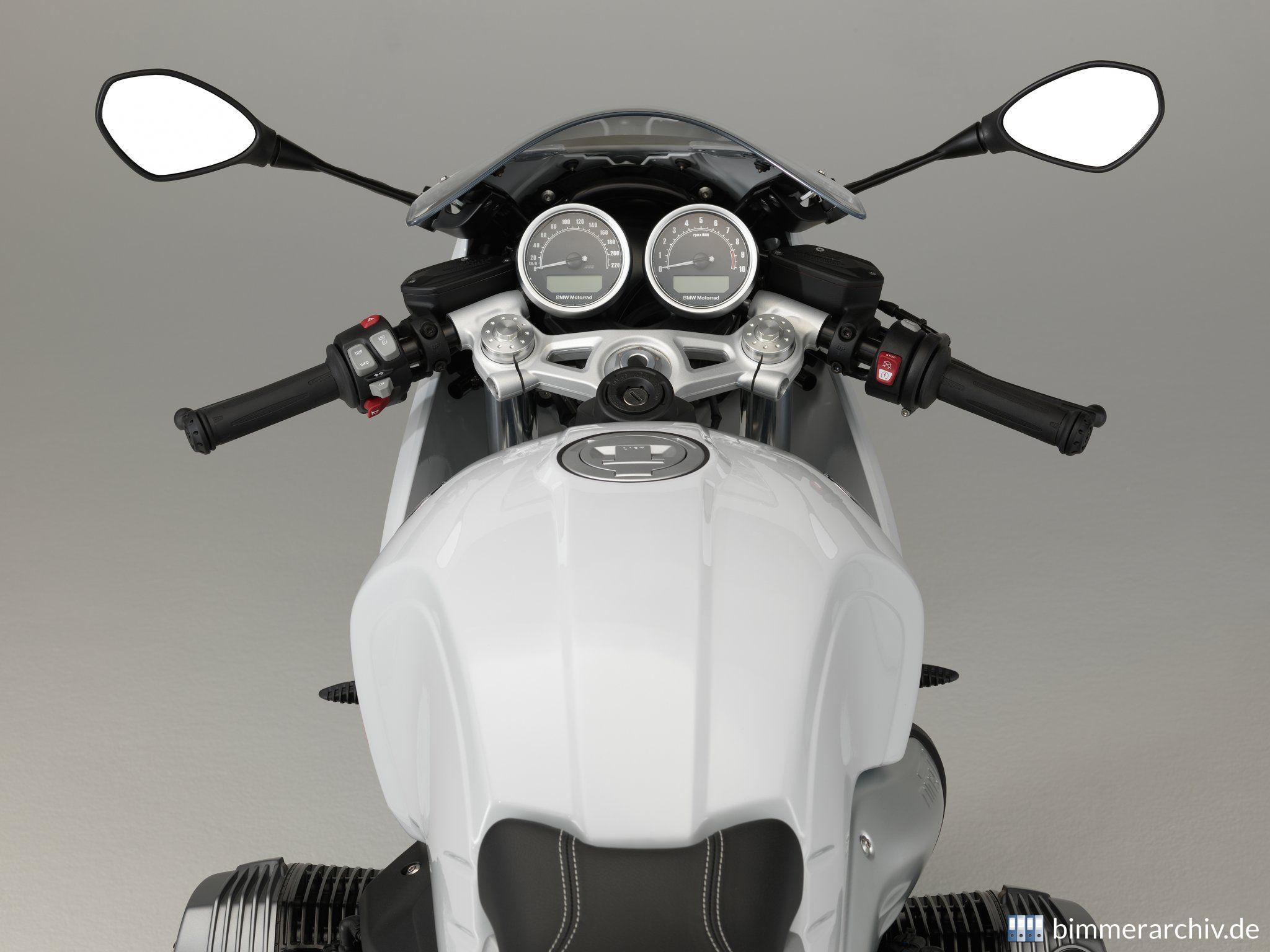 BMW R nineT Racer