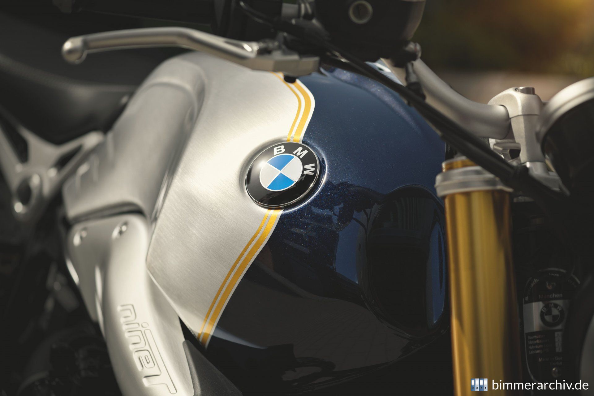 BMW R nineT Blueplanet metallic / Aluminium Speziallack