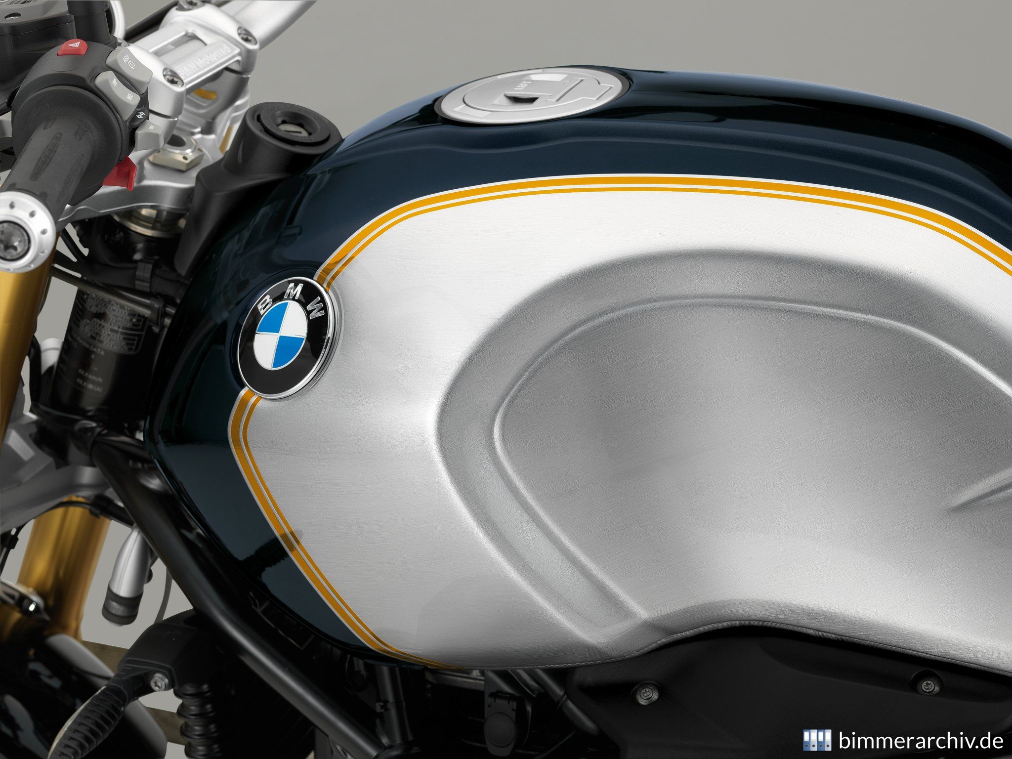 BMW R nineT Blueplanet metallic / Aluminium Speziallack