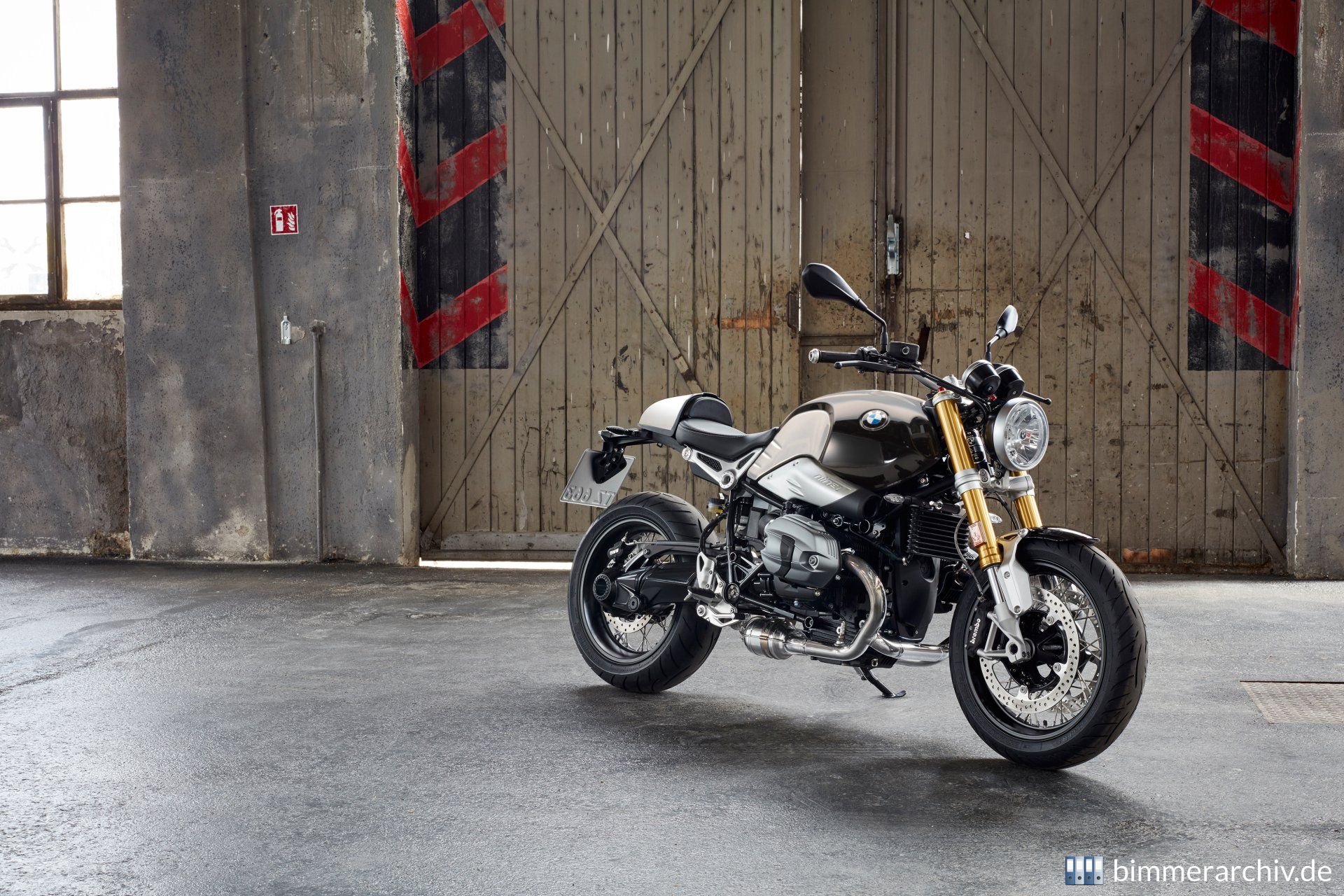 BMW R nineT