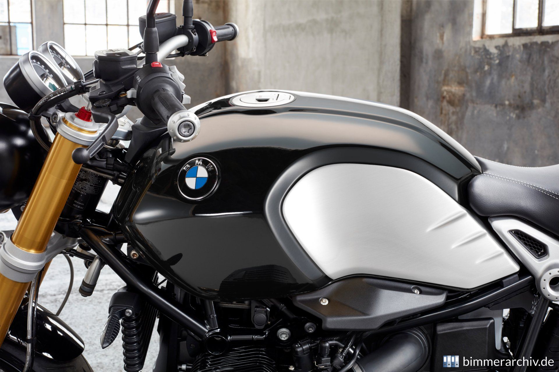BMW R nineT