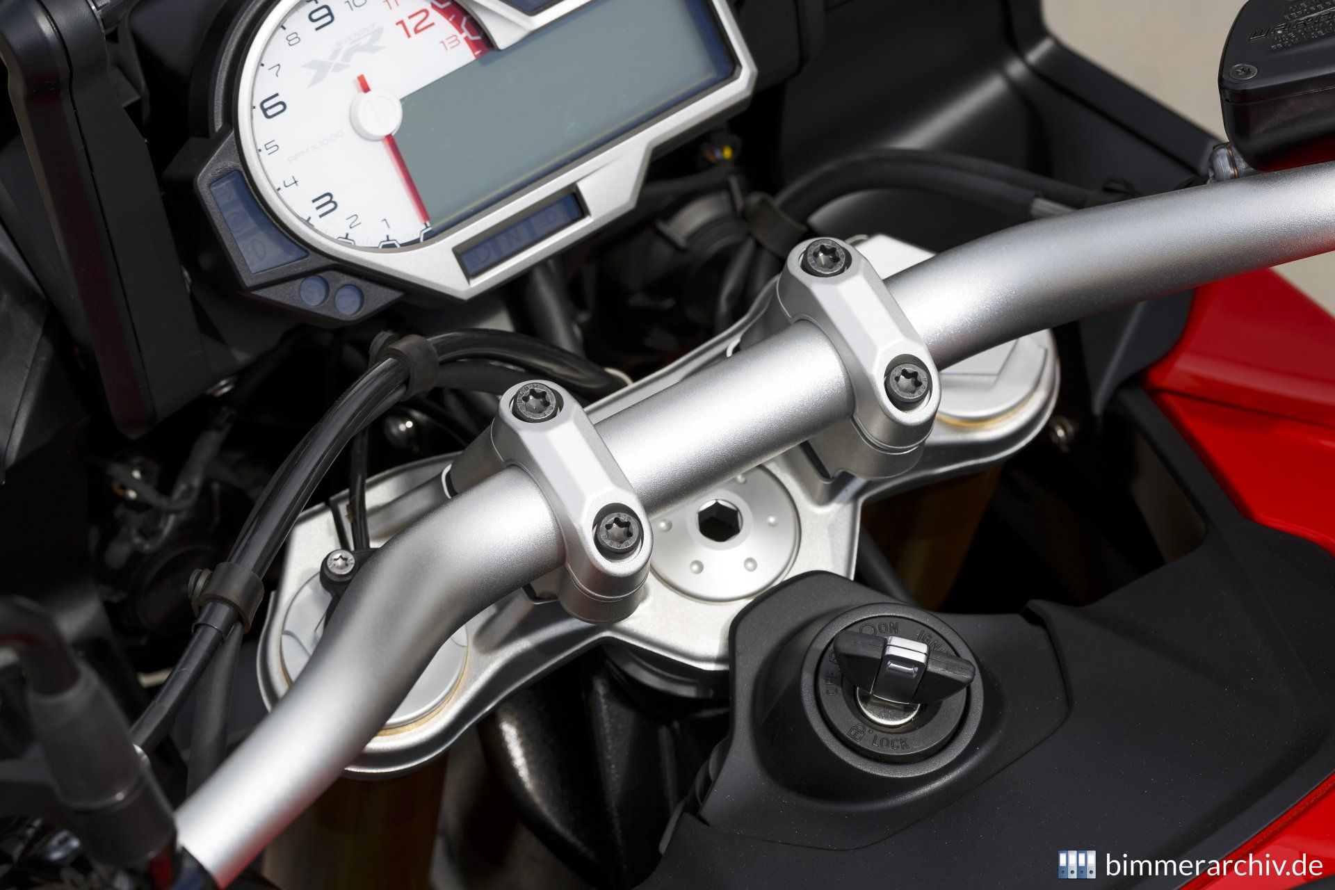 BMW S 1000 XR