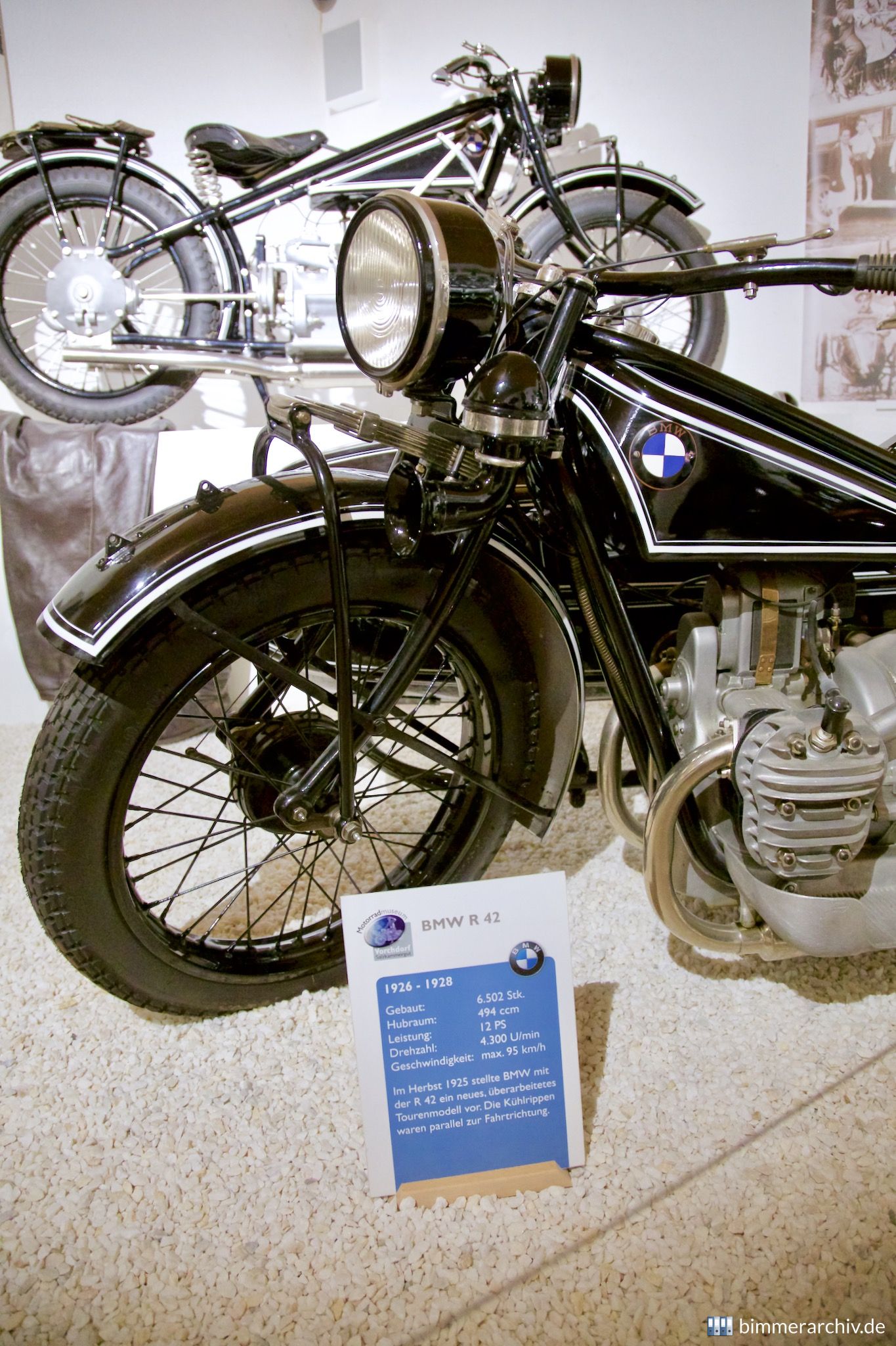 BMW R 42