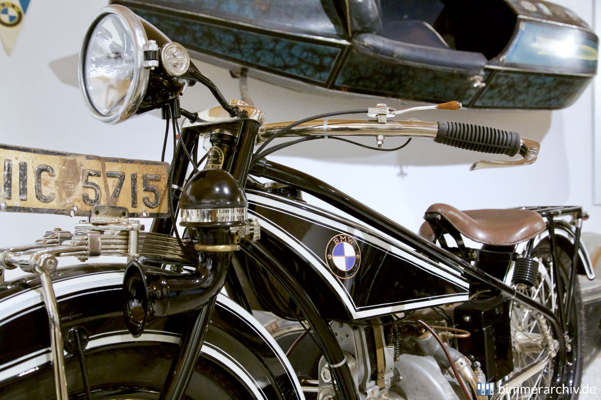 Baureihenarchiv für BMW Fahrzeuge · BMW R 37 · bimmerarchiv.de