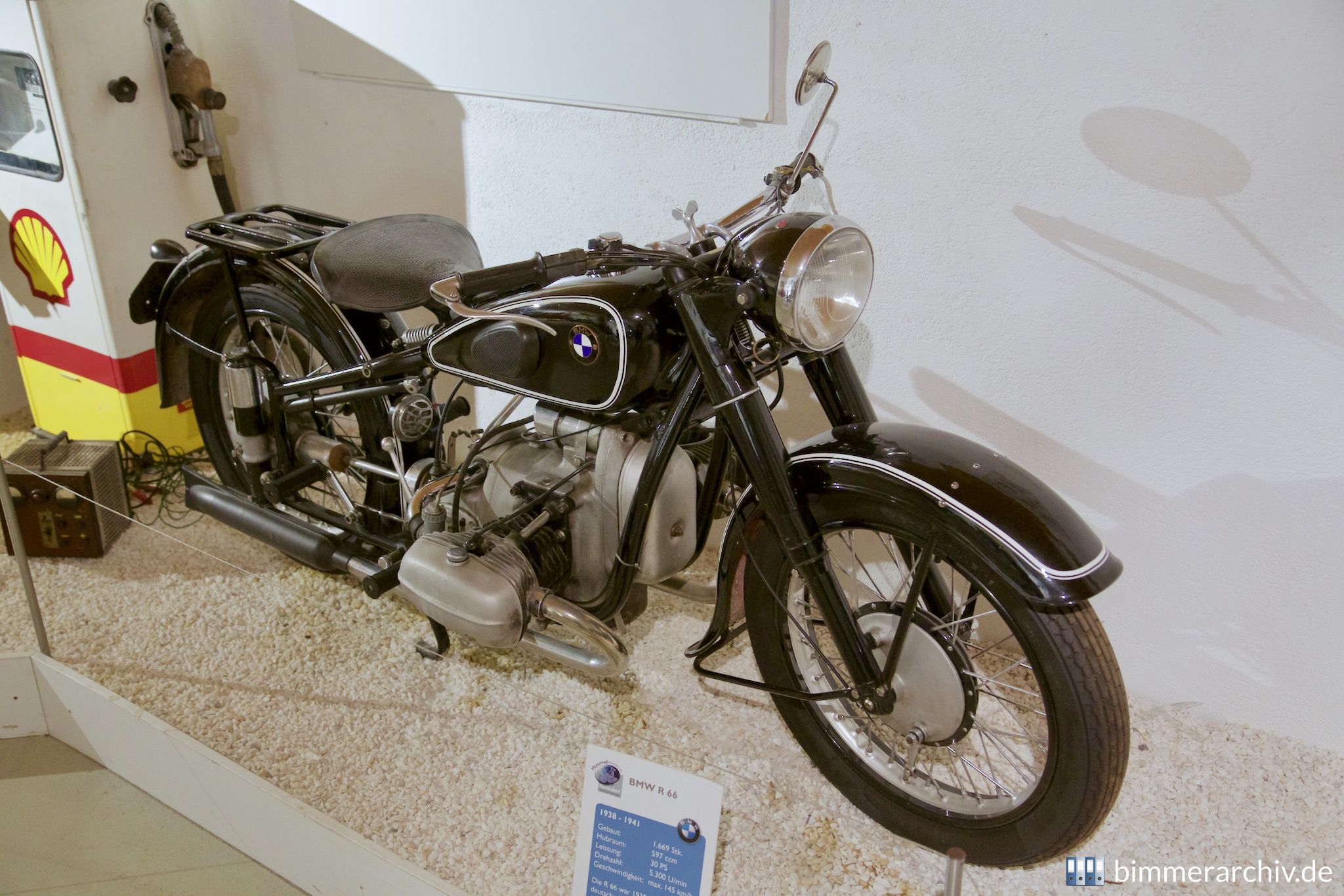 BMW R 66