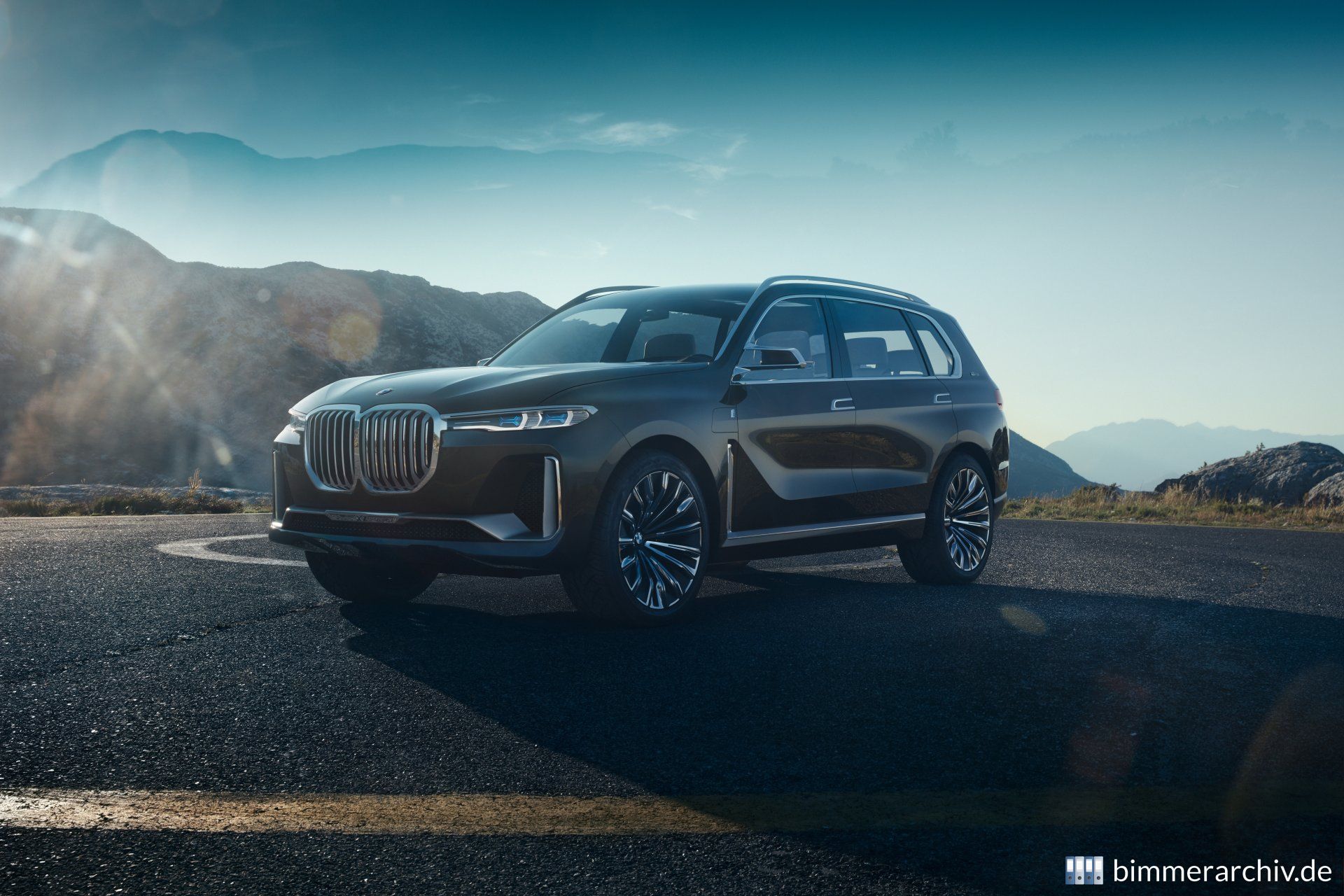 BMW Concept X7 iPerformance