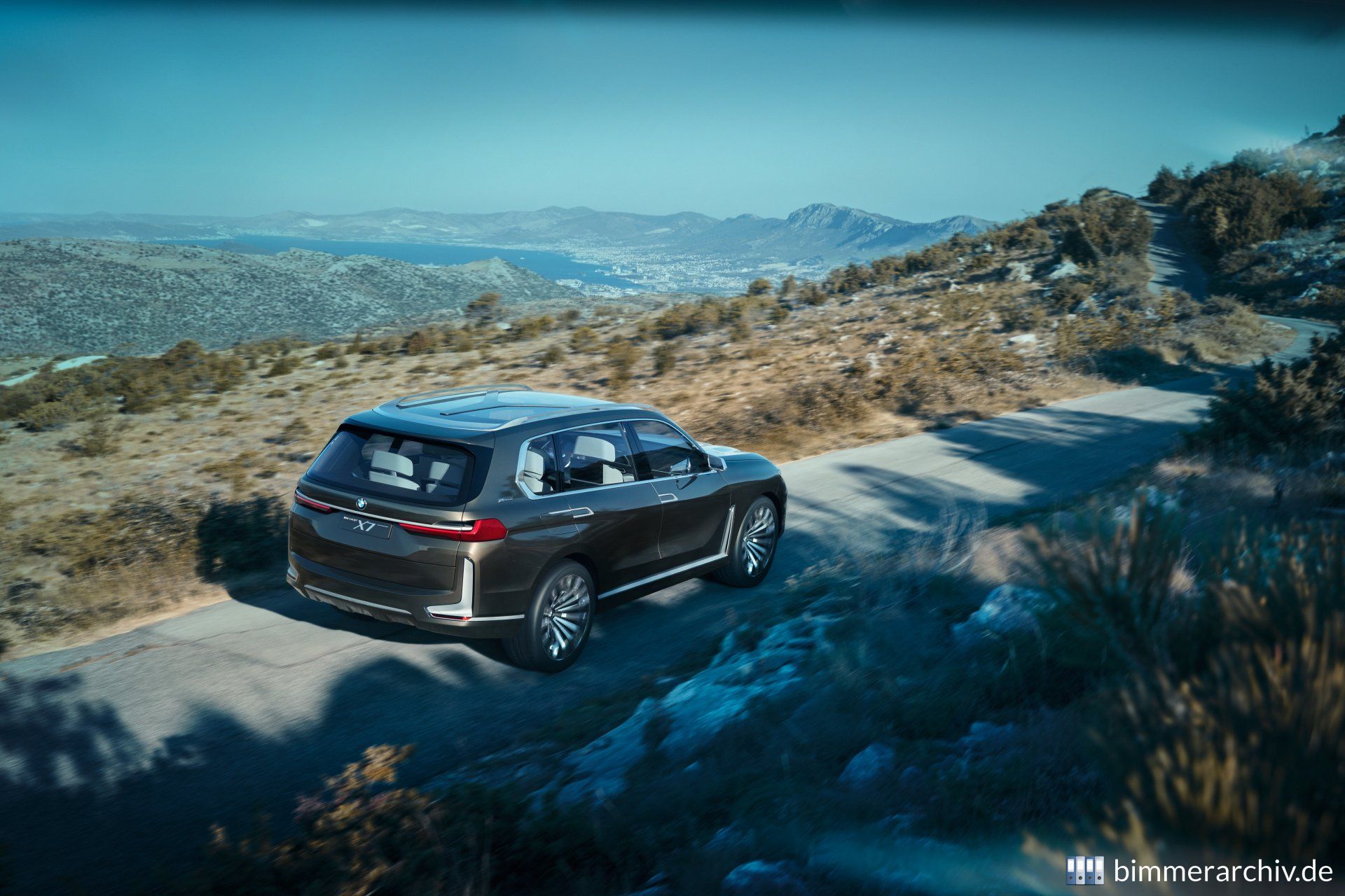 BMW Concept X7 iPerformance