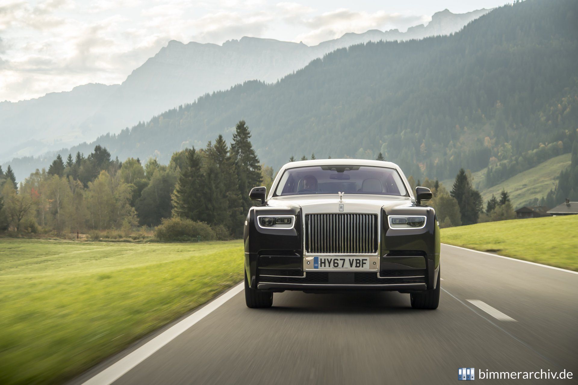 Rolls-Royce Phantom VIII - Extended Wheelbase