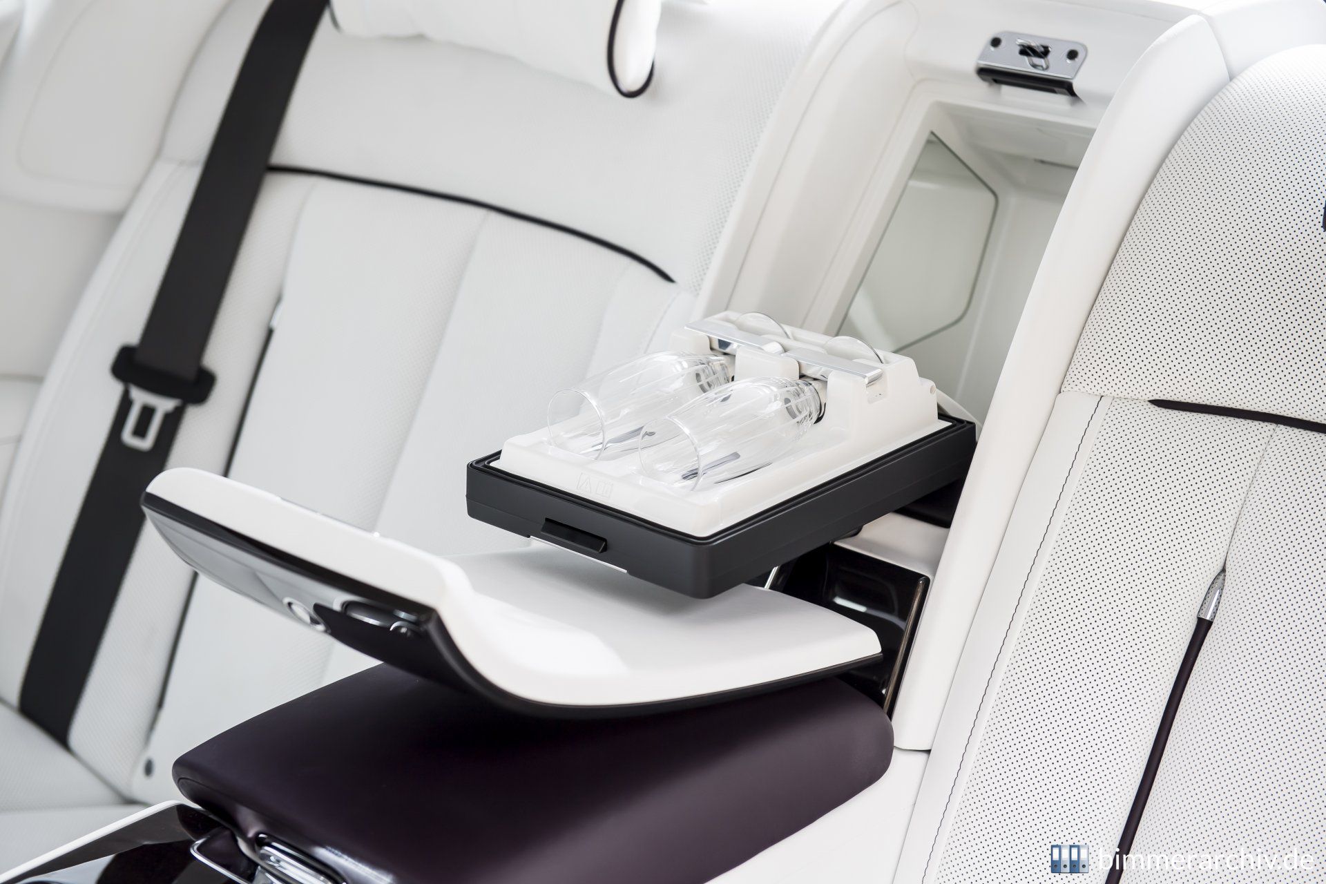 Rolls-Royce Phantom VIII - Extended Wheelbase