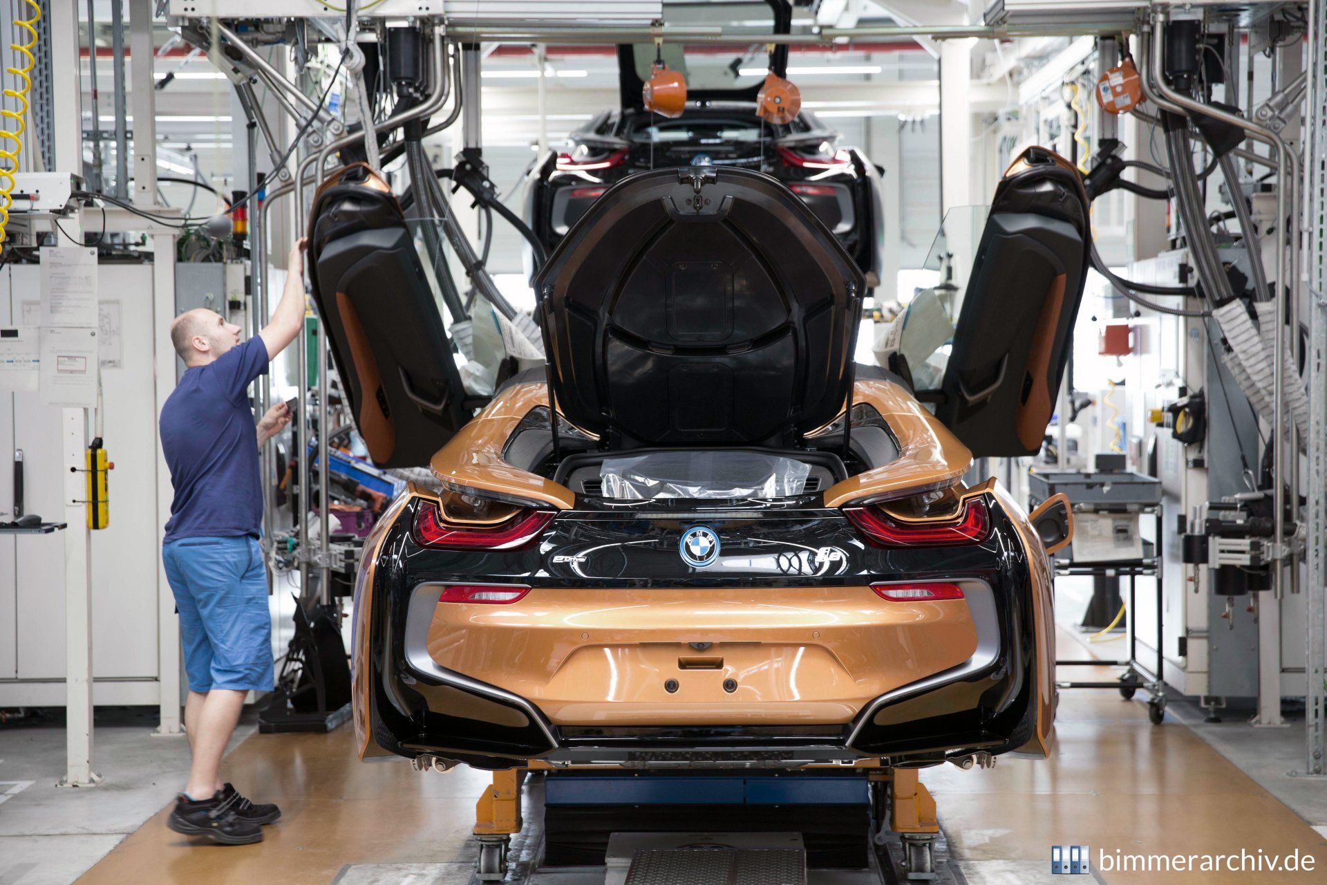 Produktion BMW i8 Roadster im BMW Group Werk Leipzig