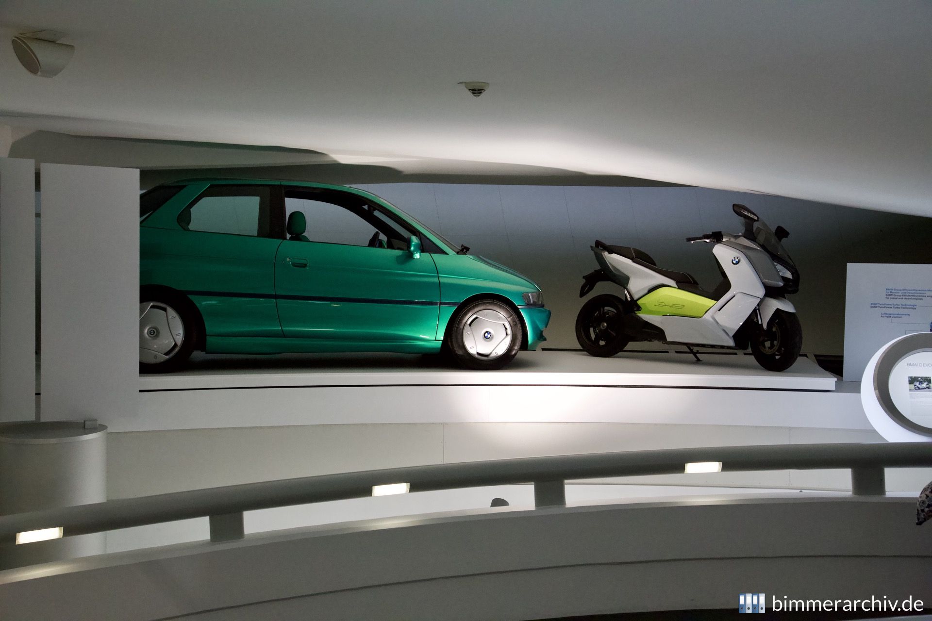 BMW E1 und BMW C Evolution