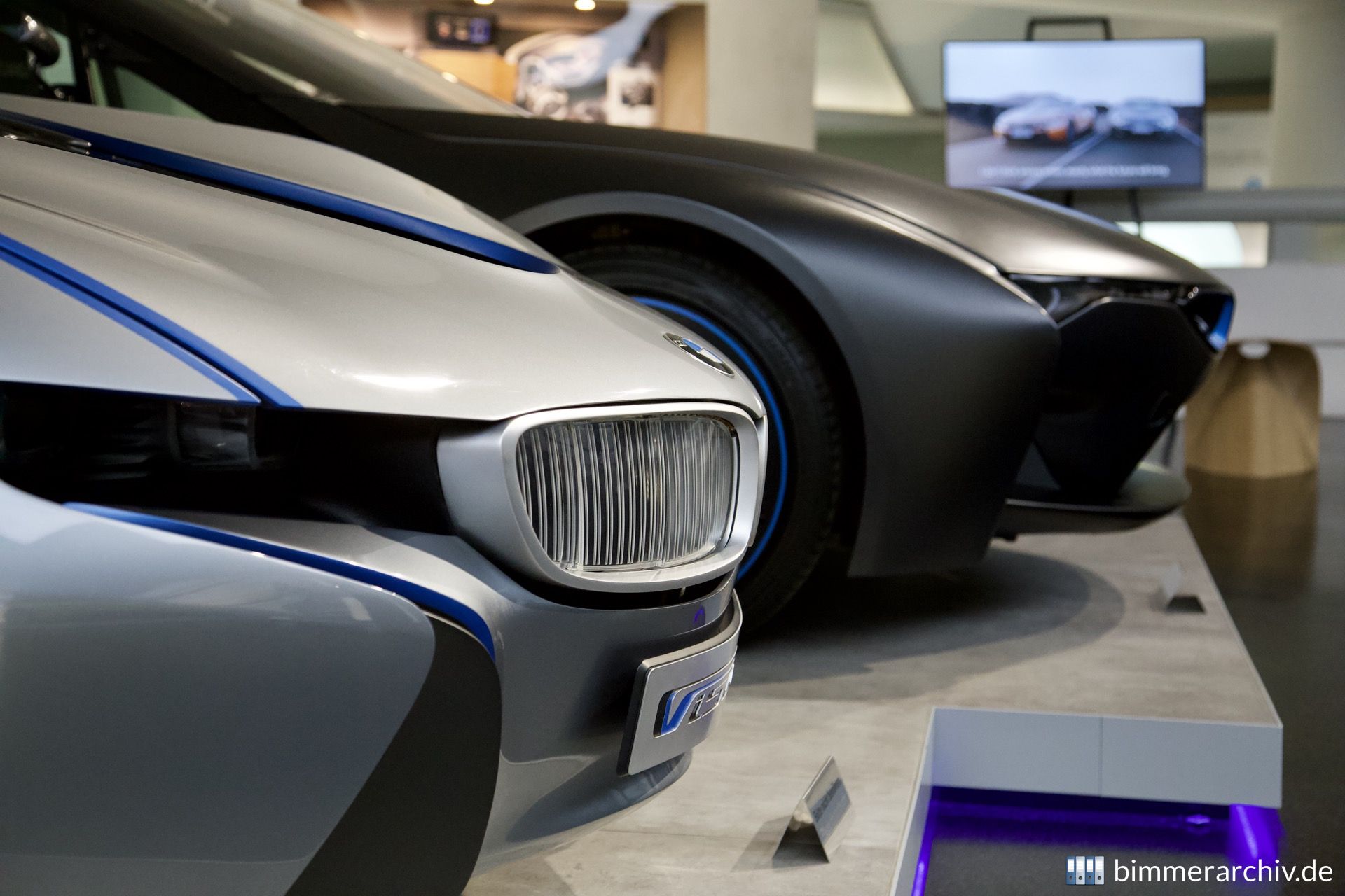 BMW Vision EfficientDynamics, BMW i8 Skyfall
