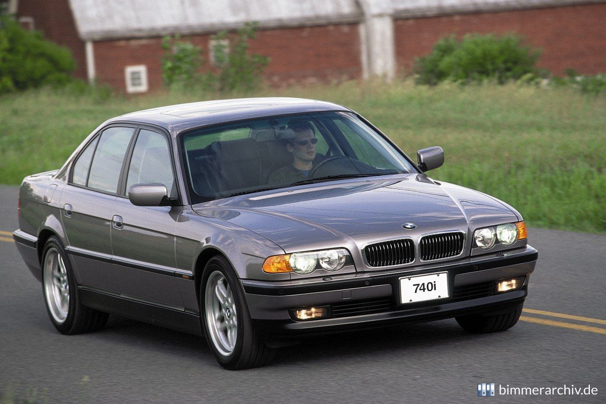 BMW 740i