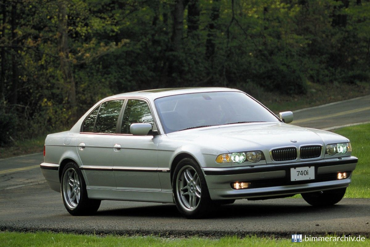 BMW 740i