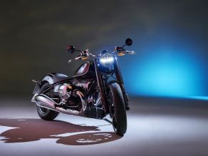 BMW R 18 First Edition