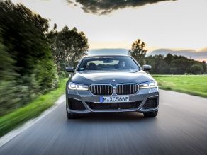 BMW 545e xDrive Limousine