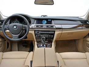 BMW 750Li