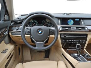 BMW 750Li