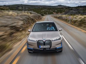 BMW iX