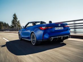 BMW M4 Competition Cabrio mit M xDrive