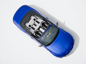 BMW M4 Competition Cabrio mit M xDrive