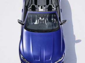 BMW M4 Competition Cabrio mit M xDrive