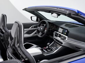 BMW M4 Competition Cabrio mit M xDrive