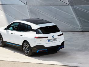 BMW iX xDrive40