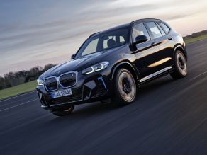 BMW iX3