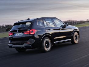 BMW iX3