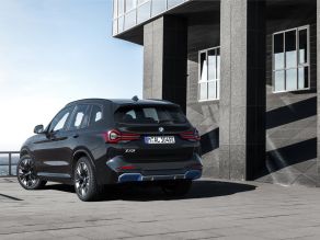 BMW iX3