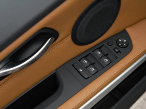 Der neue BMW 3er - Neue Armauflage