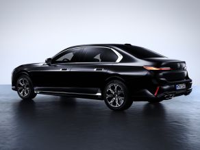 BMW 760i xDrive Protection