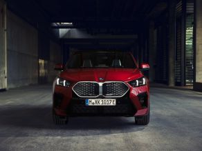 BMW iX2 xDrive30