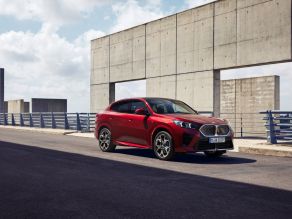 BMW iX2 xDrive30