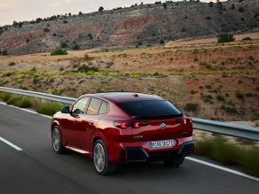BMW iX2 xDrive30