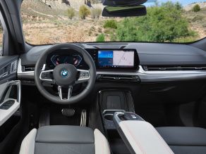 BMW iX2 xDrive30