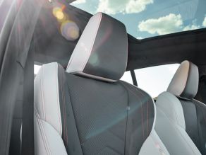 BMW iX2 xDrive30