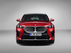 BMW iX2 xDrive30