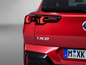 BMW iX2 xDrive30