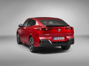 BMW iX2 xDrive30