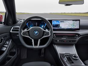BMW 330e Touring