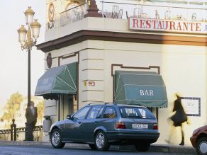 BMW 328i touring