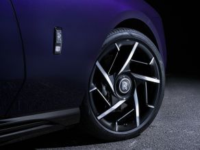 Rolls-Royce Black Badge Spectre